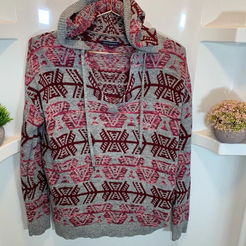 American Eagle Tribal Hooded‎ Sweater